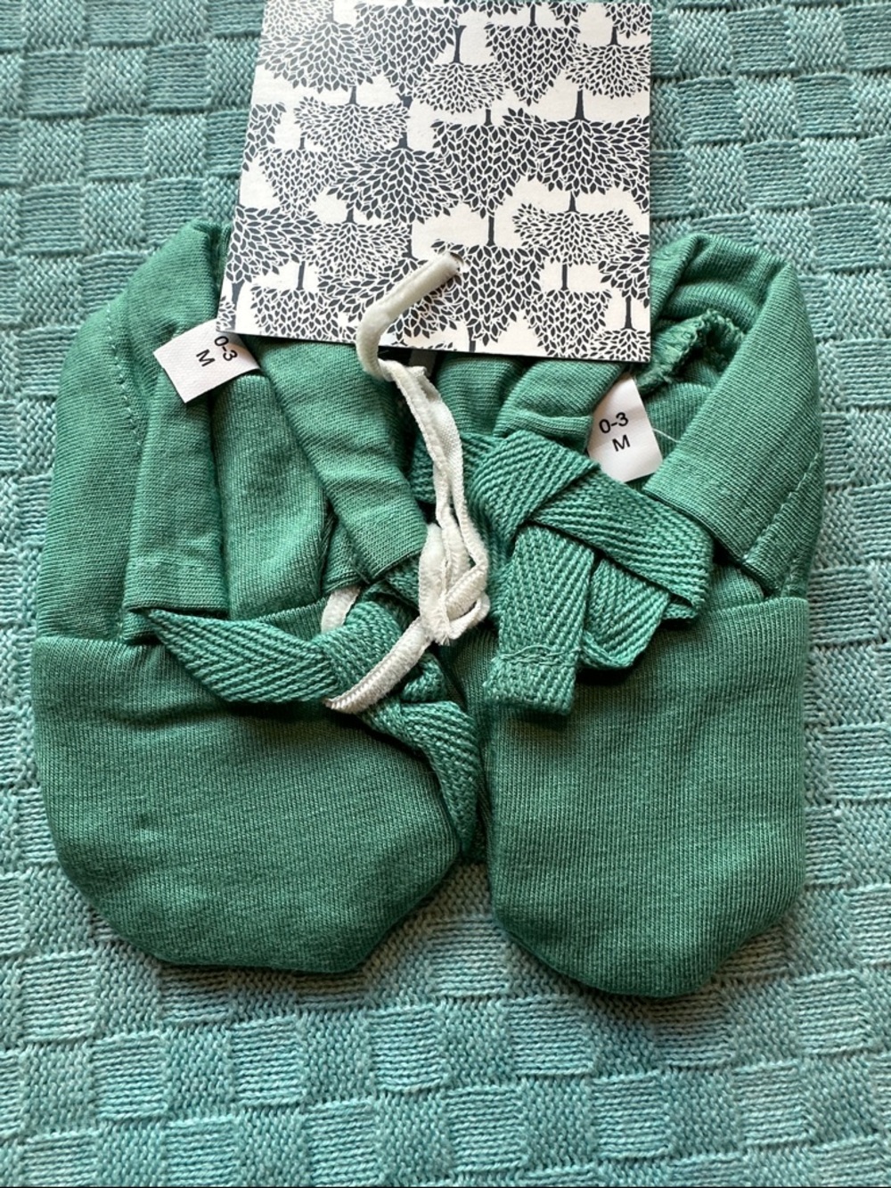 Kate Quinn tie booties